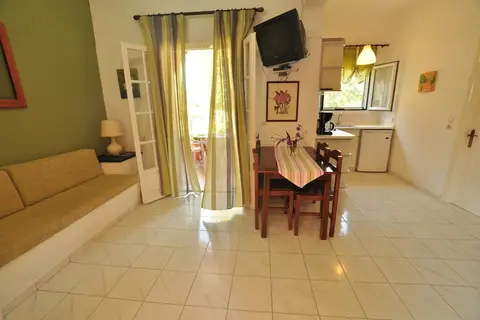 Elena Apartments Corfu in Αχαράβη — foto 30