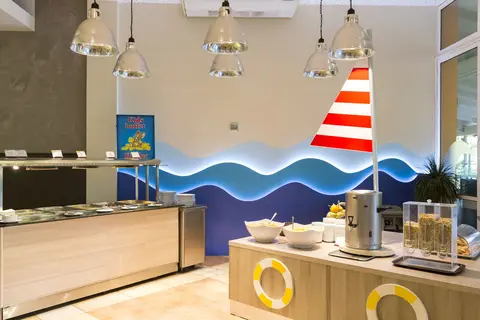 Ralitsa Aqua Club in DoubleTree by Hilton Hotel Varna Golden Sands, foto 25