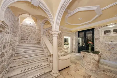Palmotta Palace in Dubrovnik — foto 17