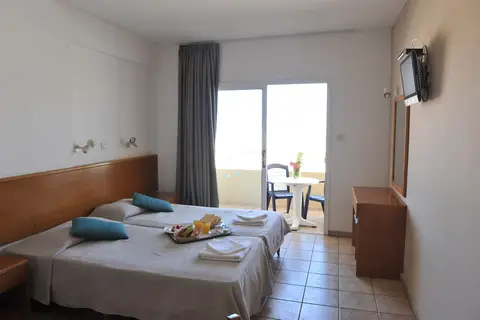 Captain Karas Holidays Apartments in Παραλίμνι — foto 29