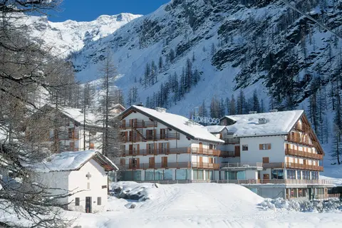 Hotel La Trinitè Monboso in Gressoney-La-Trinité