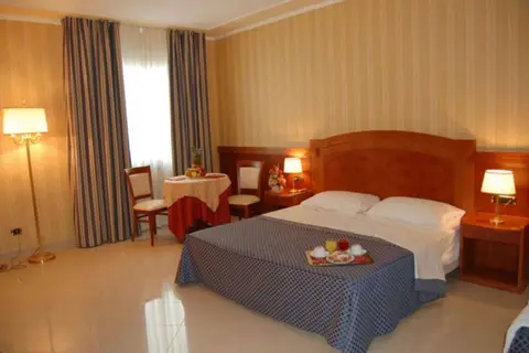 Joyfull Hotel in Napels, foto 3