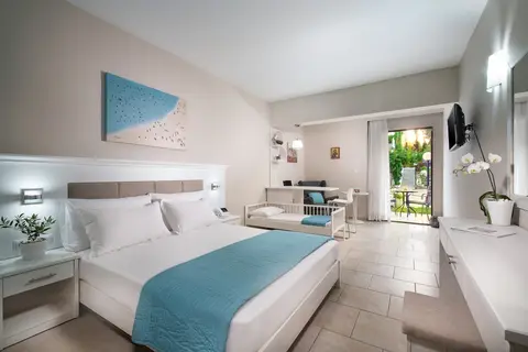 Porfi Beach Hotel in Νικήτη — foto 25