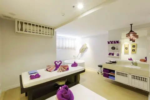 Ramada by Wyndham Phuket Deevana in ตำบลป่าตอง — foto 8