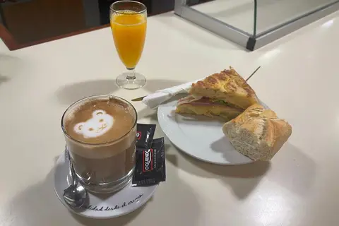 Hotel Silvota in Llanera — foto 14