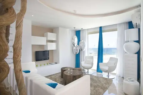 Louis Althea Kalamies Luxury Villas in Παραλίμνι — foto 6
