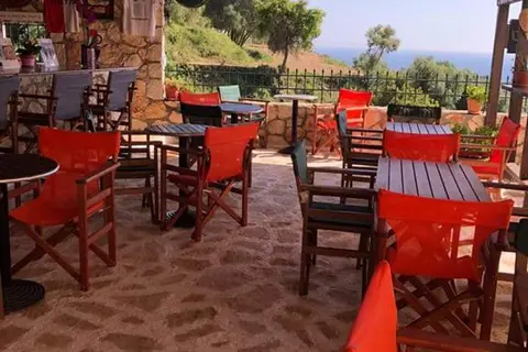 Sarantos Pool Suites in Λακήθρα — foto 6