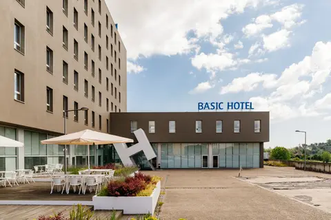 Basic Braga by AXIS in Braga
