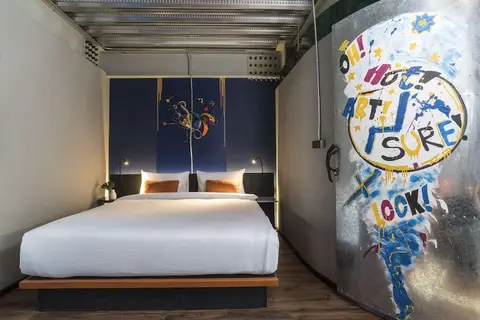Mestyle Garage Hotel Bangkok in Bangkok — foto 6