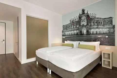 Super 8 by Wyndham Dresden in Dresden — foto 5