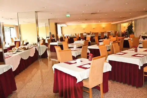 Premium Maia Hotel in Maia — foto 3