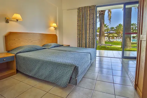 Alex Beach Hotel & Bungalows in Θεολόγος — foto 4