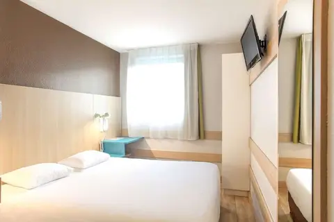 Hotel Reseda Paris Porte de Bagnolet in Bagnolet