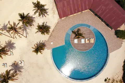 Hondaafushi Island Resort in Dhaalu Atoll — foto 22