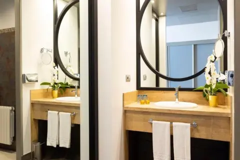 Dolce by Wyndham Barcelona Resort in Sant Esteve Sesrovires — foto 30