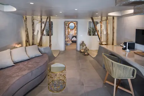 Athina Luxury Suites in Φηρά Θήρας — foto 16
