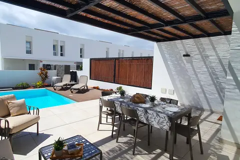 Serena Holiday Homes by LIVVO in Yaiza — foto 2