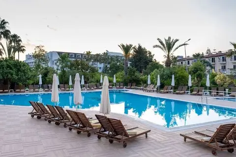 Pine House Hotel in Kemer