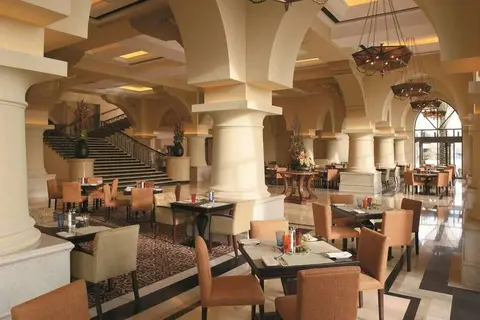 Shangri-La Hotel Qaryat Al Beri in ربدان — foto 6