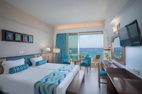 Cavo Maris Beach Hotel in Παραλίμνι — foto 20