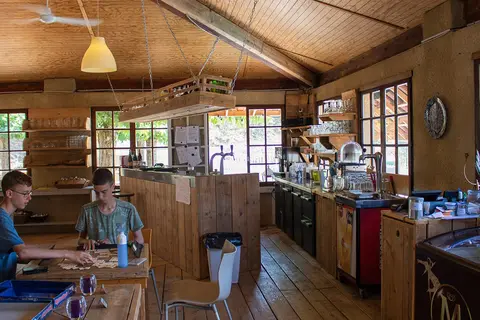 Camping La Garenne in Saint-Laurent-du-Pape — foto 6