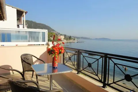 Galini Sea Appartementen in Benitses, foto 5