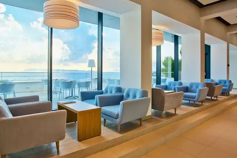 Medora Auri Family Beach Resort in Podgora — foto 9