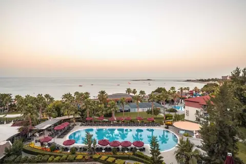 Justiniano Deluxe Resort in Alanya