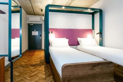 YOTEL Manchester Deansgate in Manchester — foto 11