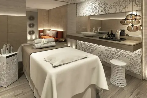 Al Bandar Rotana Creek in Dubai — foto 9