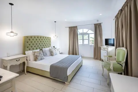 Smy Mediterranean White Santorini in Δημοτική Ενότητα Τιθορέας — foto 29