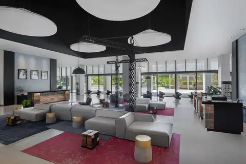 Canopy by Hilton Dubai Al Seef in Dubai — foto 14