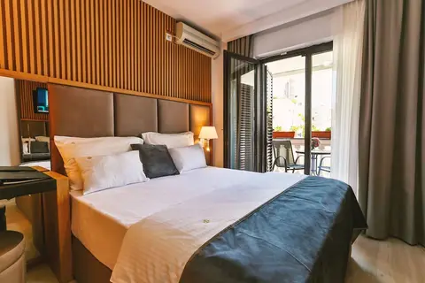Villa Dvor Kornic in Budva — foto 15