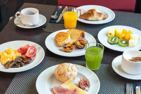 SANA Capitol Hotel in Almada — foto 25