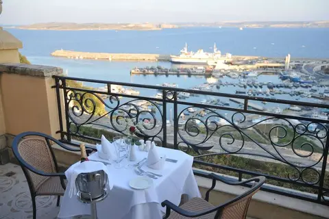 Hotel Grand in Għajnsielem — foto 30