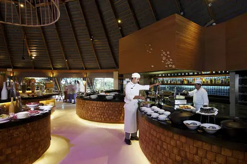 Centara Ras Fushi Resort & Spa Maldives in Centara Ras Fushi Resort & Spa — foto 25