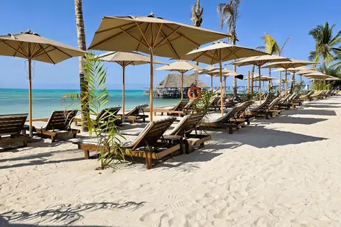 Reef & Beach Resort in Jambiani — foto 5