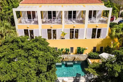 Bayside Boutique Hotel Curacao in restaurant pictures