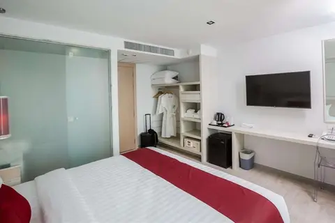 The Bloc Hotel in Patong — foto 4