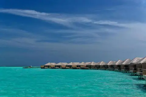 Cocoon Maldives Resort in އޮޅުވެލިފުށި — foto 17