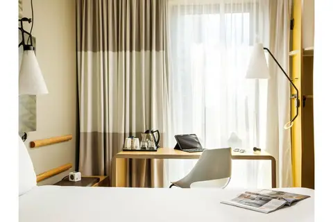 ibis London Canning Town in Londen — foto 8