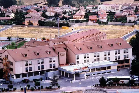 Hotel Puerta de Segovia in La Lastrilla — foto 22