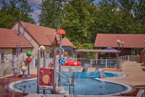 Camping La Grande Tortue in Candé-sur-Beuvron — foto 2