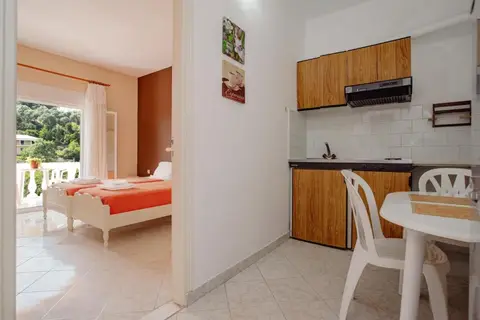 Angeliki Apartments in Δημοτική Ενότητα Λευκιμμαίων — foto 9