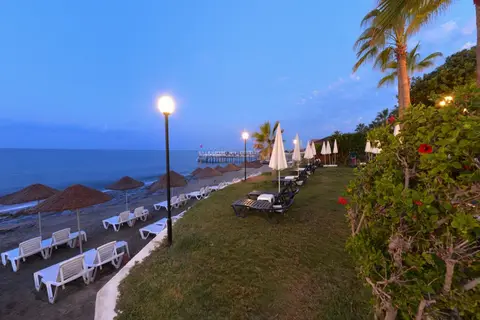 Anitas Beach Hotel in Alaşehir — foto 6
