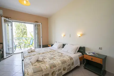 Milos Studios in Λουρδάτα — foto 15