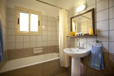 The Macronissos Holiday Village in Ayia Napa — foto 26