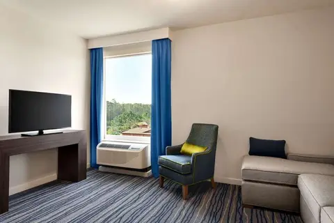 La Quinta Inn & Suites by Wyndham Orlando IDr in Orlando — foto 16