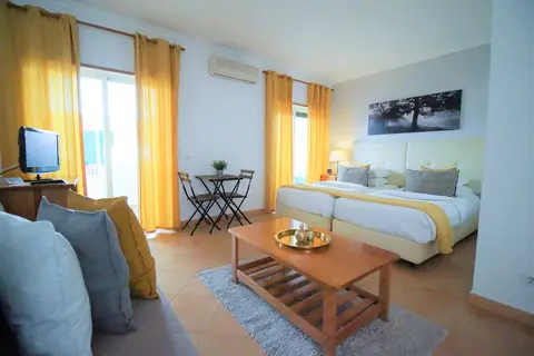 Oasis Beach Apartments in Lagos — foto 23