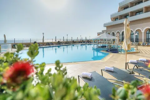 Radisson Blu Resort, Malta St. Julian's in San Ġiljan — foto 8